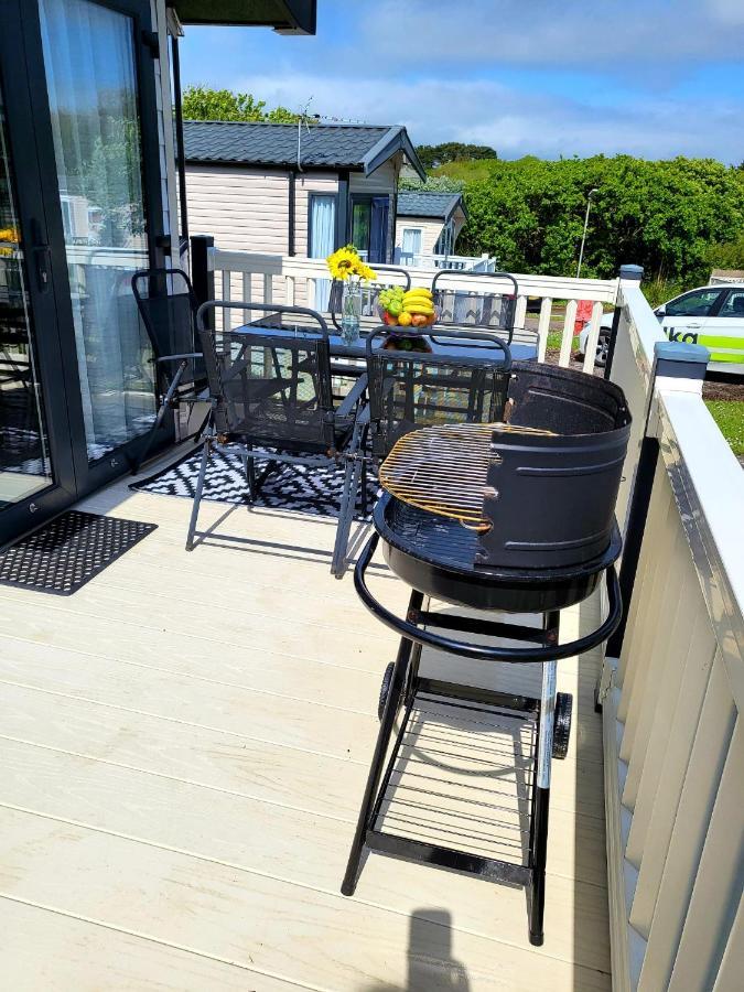 Downton  Luxury Woodland Retreat Holiday Home - Shorefield Country Park מראה חיצוני תמונה